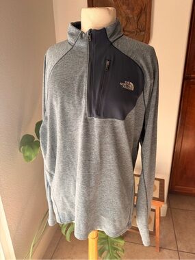 The North Face FlashDry 1/4 Zip Pullover Men’s XL
